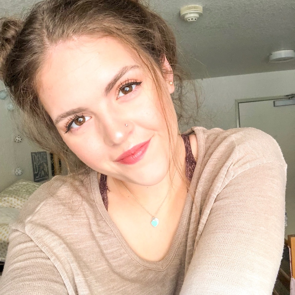 Meet your Posher, Zoe